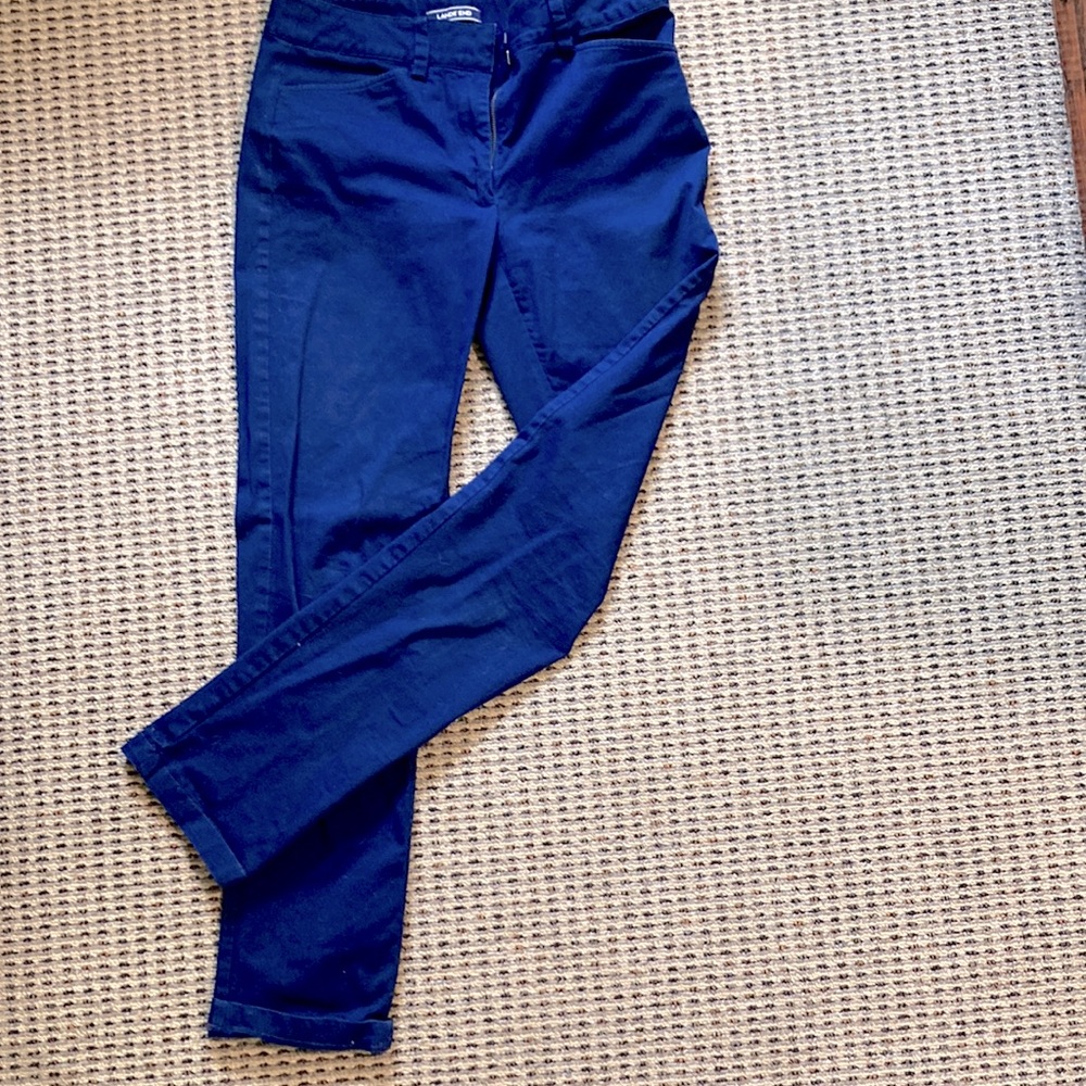 FREE SHIPPING! Lands End navy straight leg chinos (mid rise) size 6